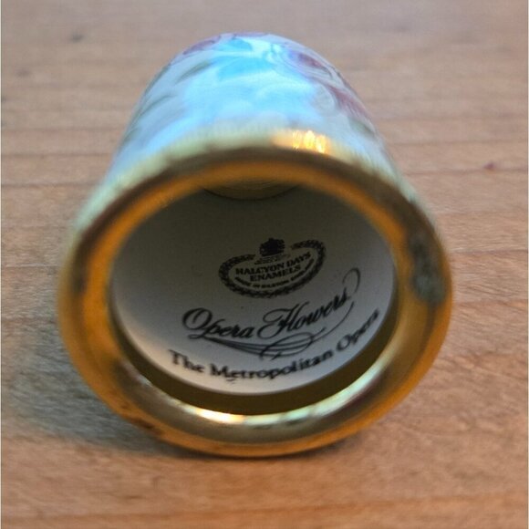 Halcyon Days "Opera Flowers" Thimble - Picture 4 of 5